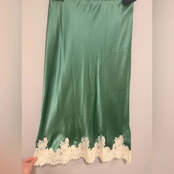 Doen Elowena Silk Skirt, S, Peridot - Picture 6 of 13